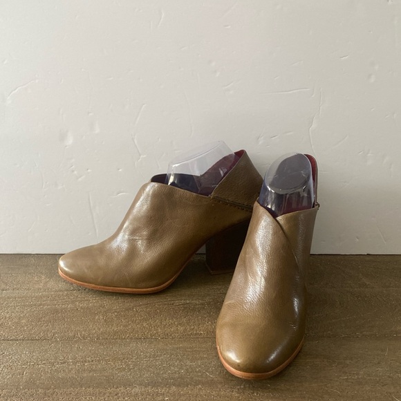 Aerin Cardin‎ Leather Booties - Picture 1 of 8